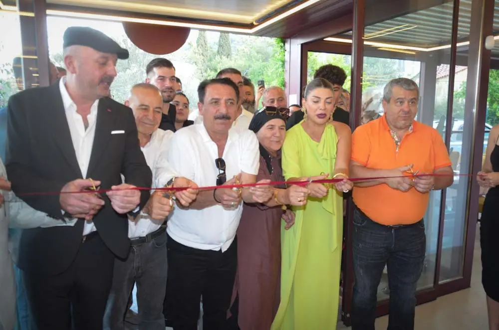 Zeki Urla Restaurant Görkemli Bir Açılışla Hizmete Girdi.